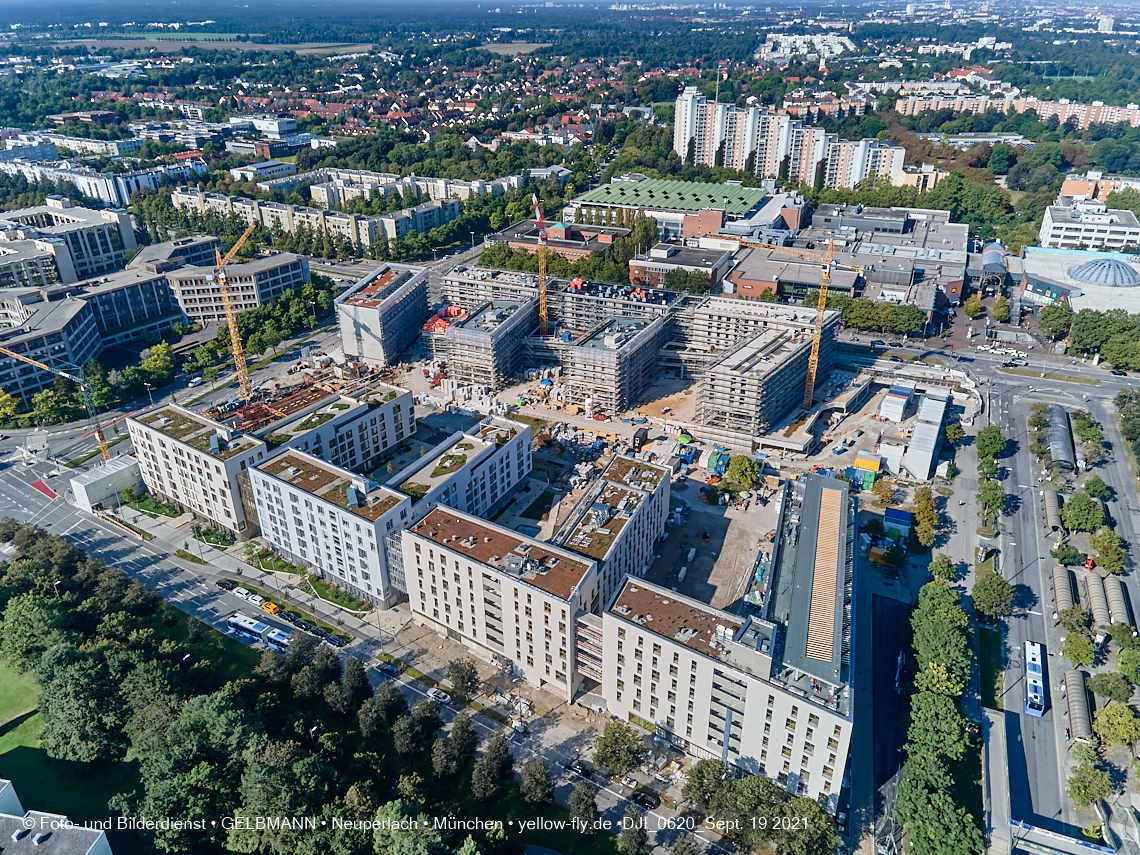 19.09.2021 - Perlach Plaza und Umgebung in Neuperlach 